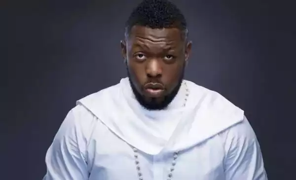 Timaya Did This To a Guy That Offered To Help Him